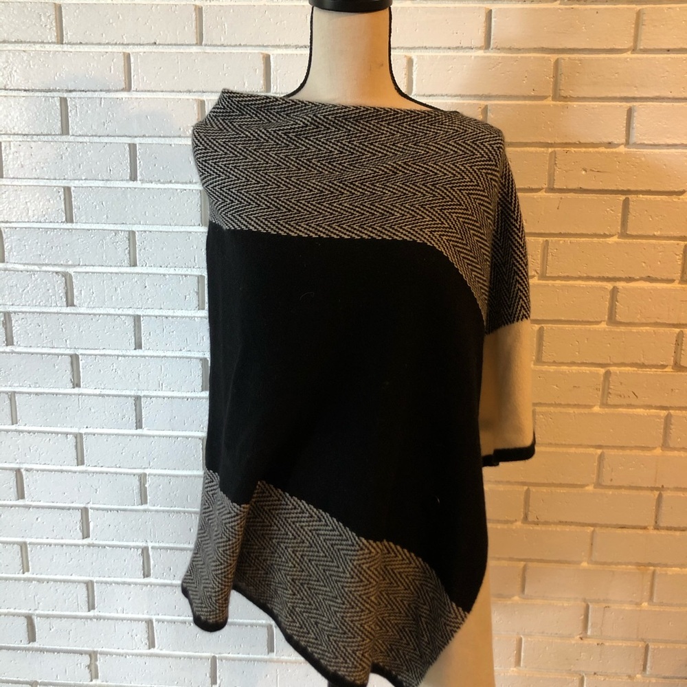 Cashmere poncho